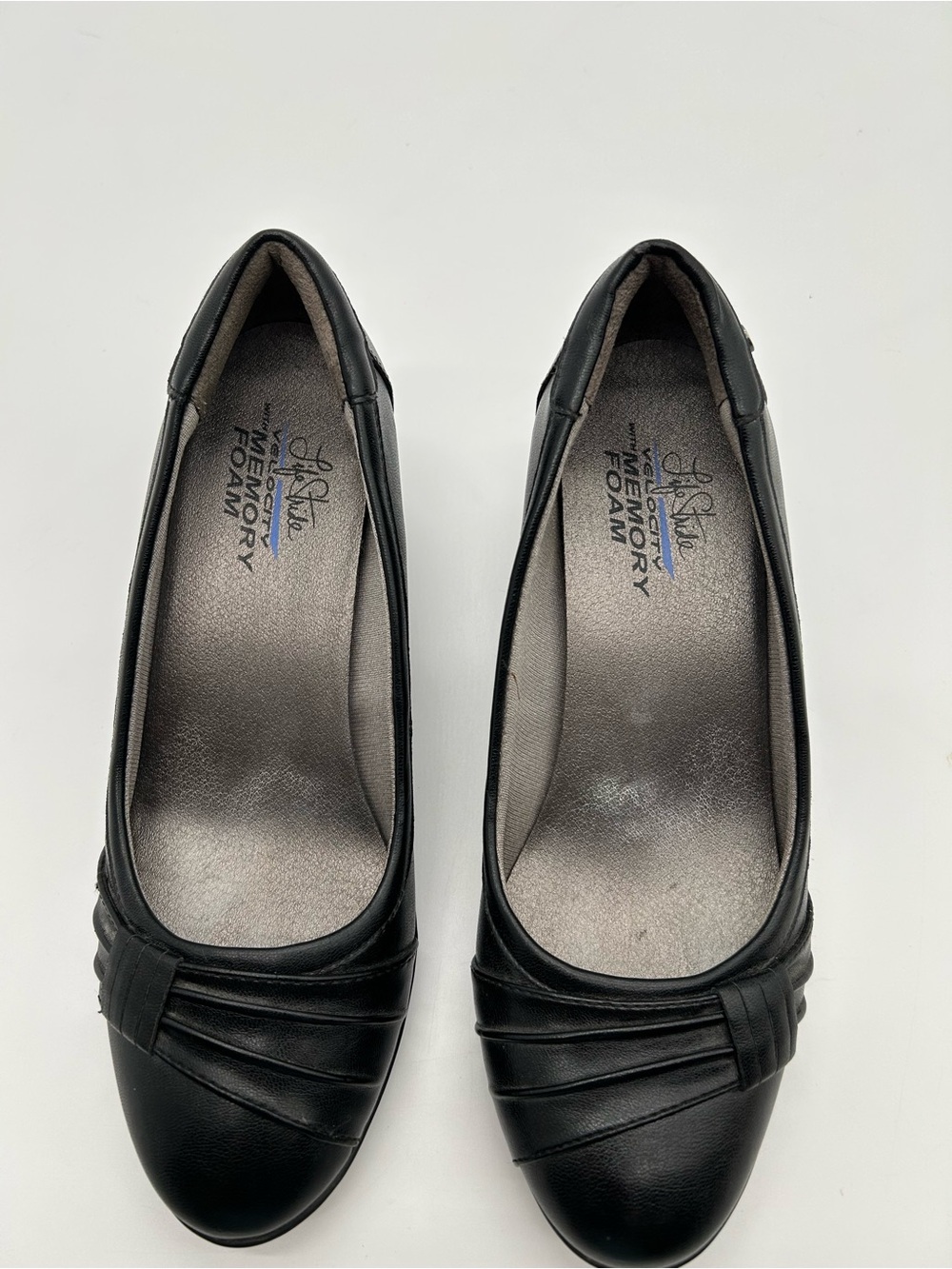 LifeStride Velocity Black Wedge Pumps Size 7